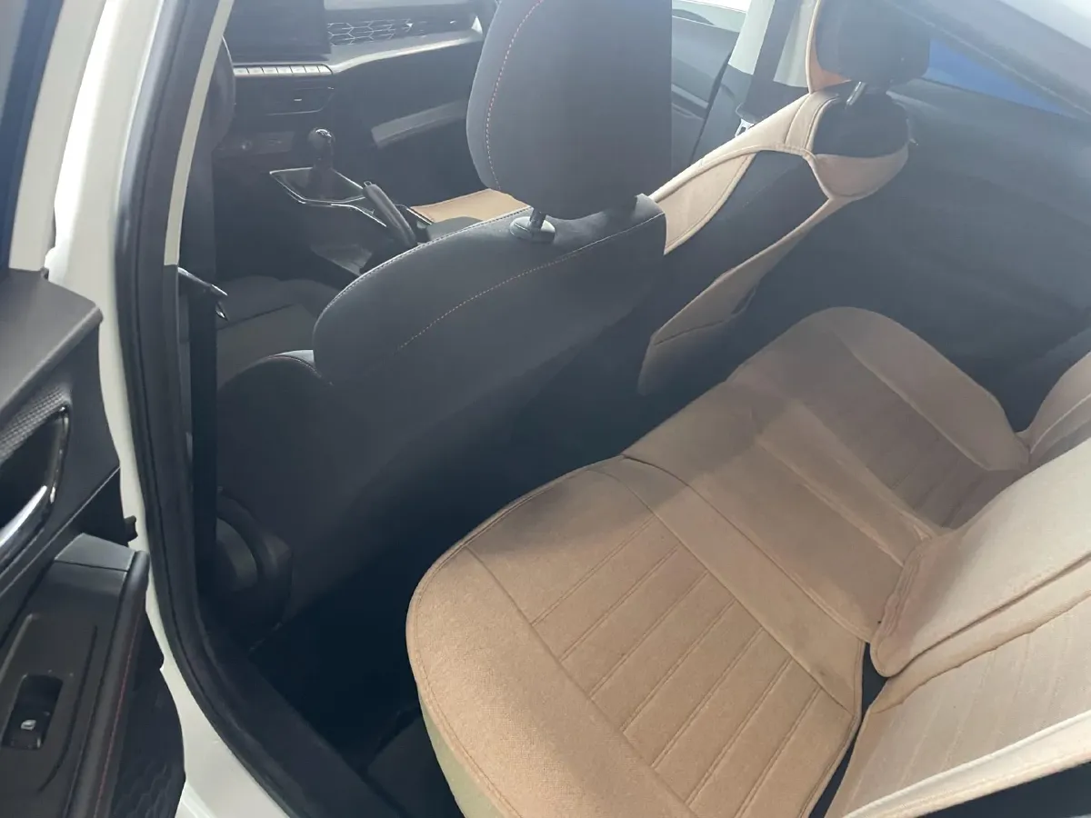 2023 MG 5 1.5L 129HP L4 5MT,autocango,china used car exporter,china ev exporter,chinese used car exporter,chinese used ev exporter