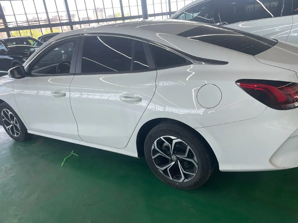 2023 MG 5 1.5L 129HP L4 5MT,autocango,china used car exporter,china ev exporter,chinese used car exporter,chinese used ev exporter