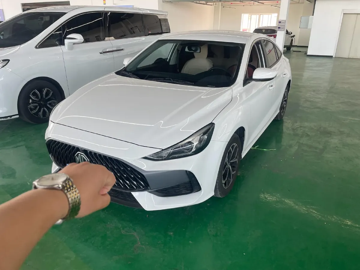 2023 MG 5 1.5L 129HP L4 5MT,autocango,china used car exporter,china ev exporter,chinese used car exporter,chinese used ev exporter