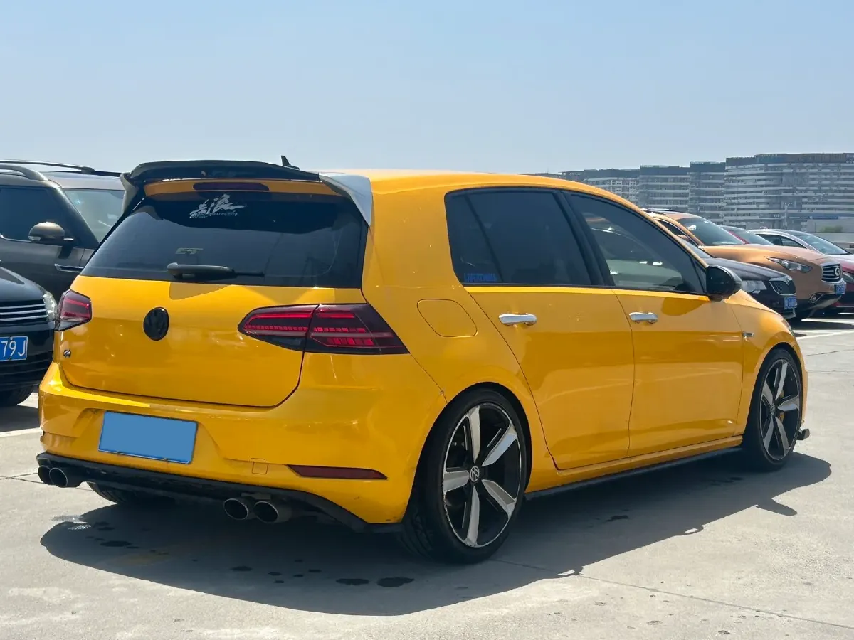 2019 BYD Song MAX 1.5T 160HP L4 6DCT PHEV 15.98KWH,autocango,china used car exporter,china ev exporter,chinese used car exporter,chinese used ev exporter