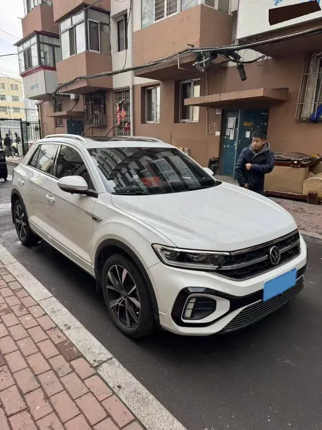 2023 Volkswagen T-Roc 1.5T 160HP L4 7DCT,autocango,china used car exporter,china ev exporter,chinese used car exporter,chinese used ev exporter