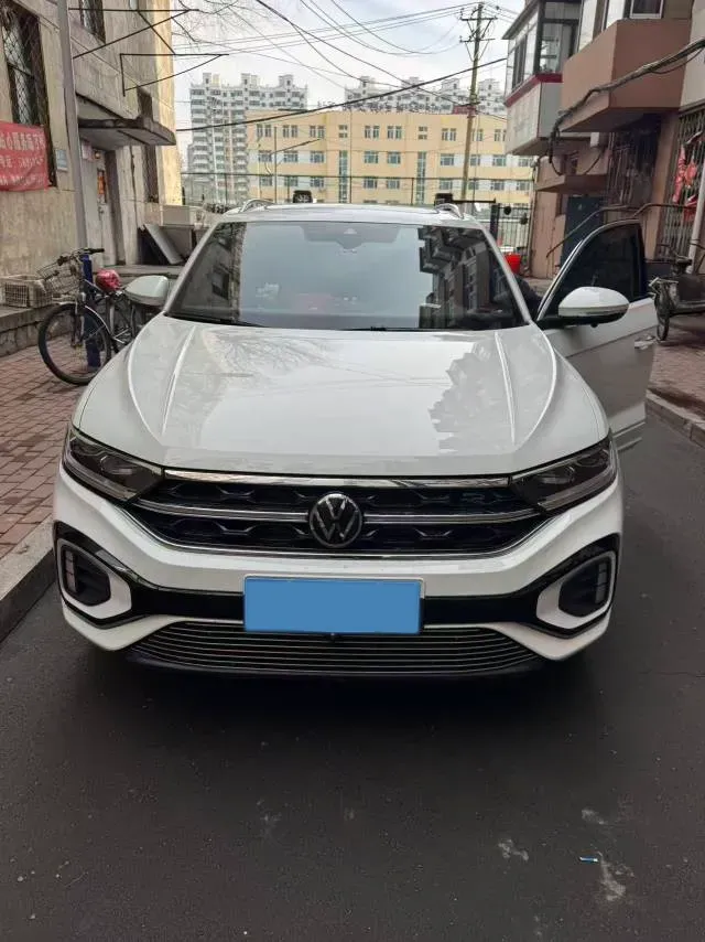 2023 Volkswagen T-Roc 1.5T 160HP L4 7DCT,autocango,china used car exporter,china ev exporter,chinese used car exporter,chinese used ev exporter