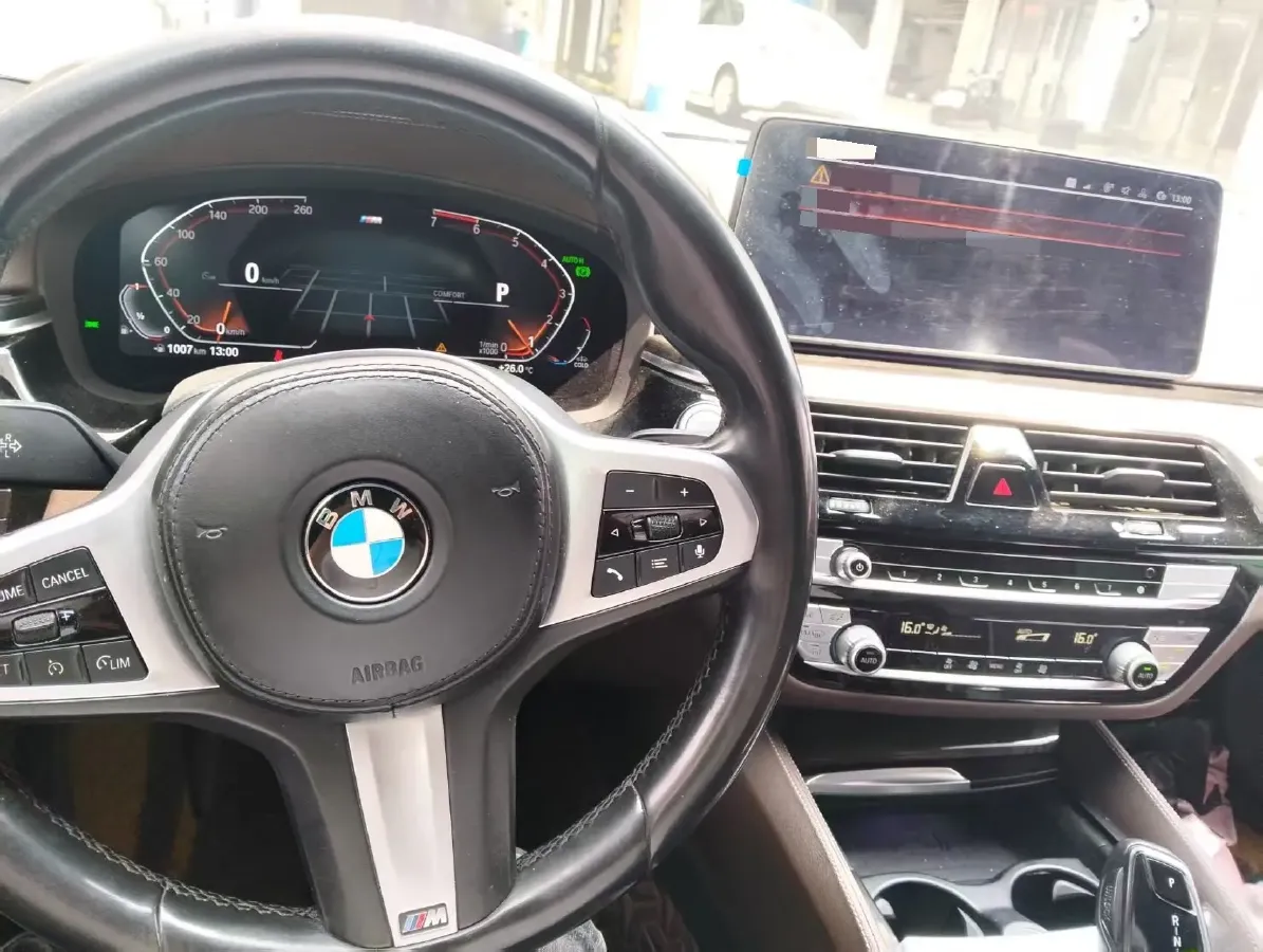 2021 BMW 5 Series 2.0T 184HP L4 8AT,autocango,china used car exporter,china ev exporter,chinese used car exporter,chinese used ev exporter