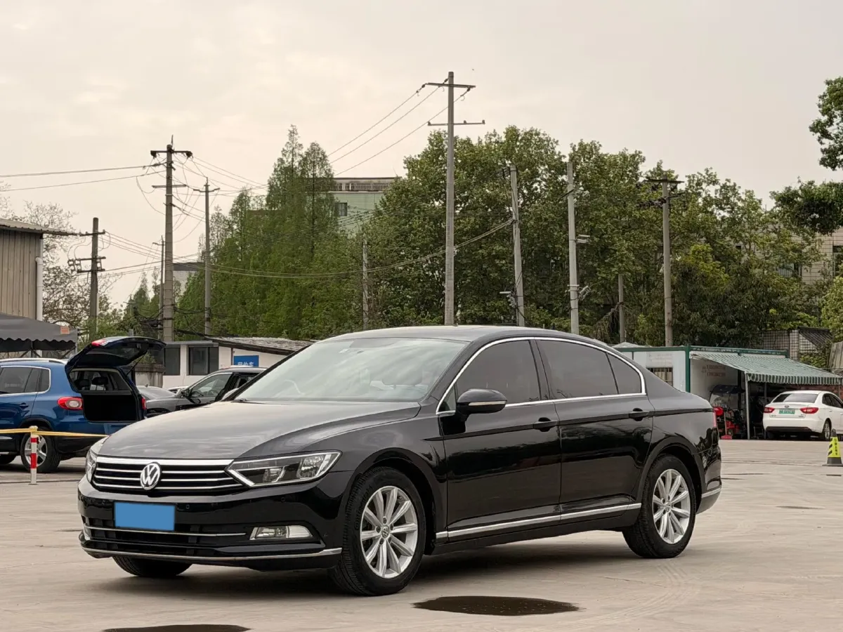 2018 Volkswagen Magotan 1.4T 150HP L4 7DCT,autocango,china used car exporter,china ev exporter,chinese used car exporter,chinese used ev exporter