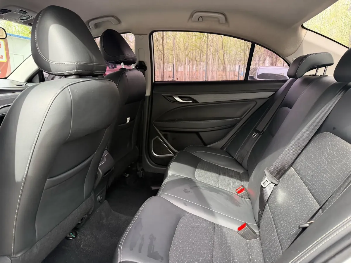 2021 BYD Song 1.5T 160HP L4 6MT,autocango,china used car exporter,china ev exporter,chinese used car exporter,chinese used ev exporter