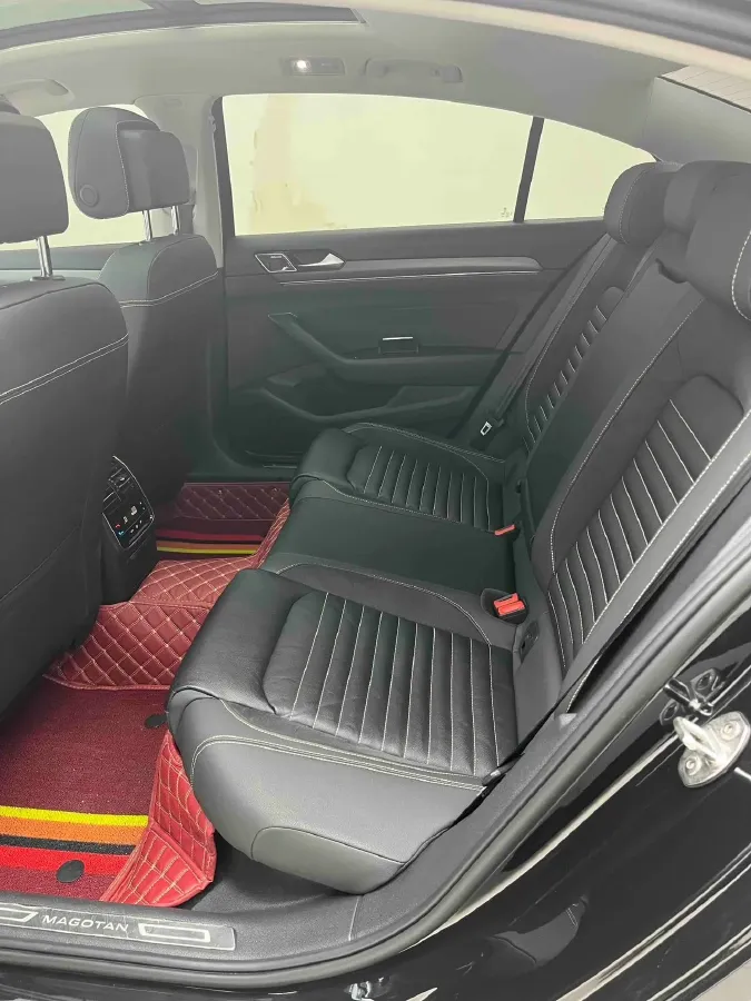 2020 Volkswagen Magotan 2.0T 186HP L4 7DCT,autocango,china used car exporter,china ev exporter,chinese used car exporter,chinese used ev exporter