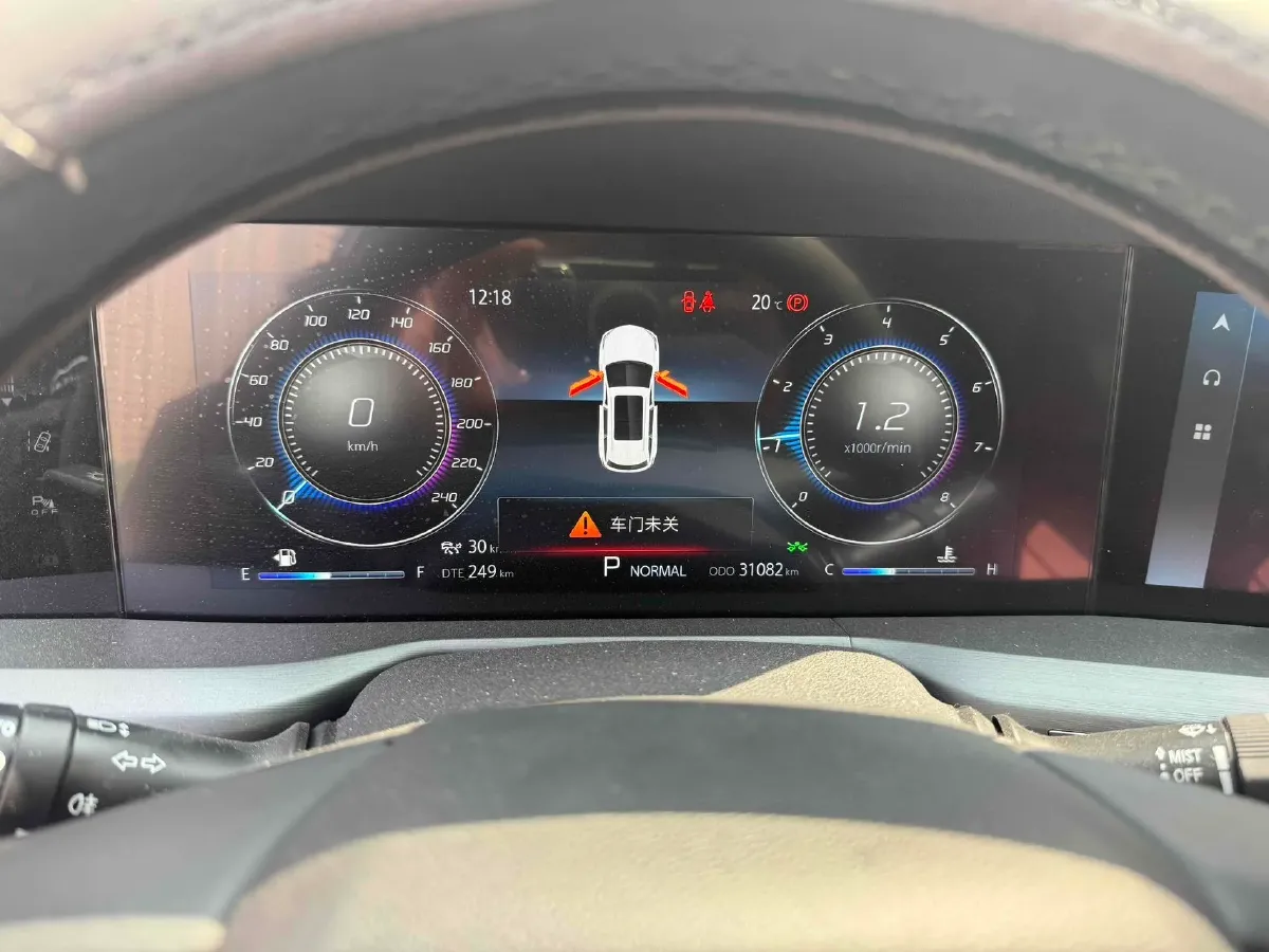 2022 ChangAn CS75 Plus 2.0T 233HP L4 8AT,autocango,china used car exporter,china ev exporter,chinese used car exporter,chinese used ev exporter