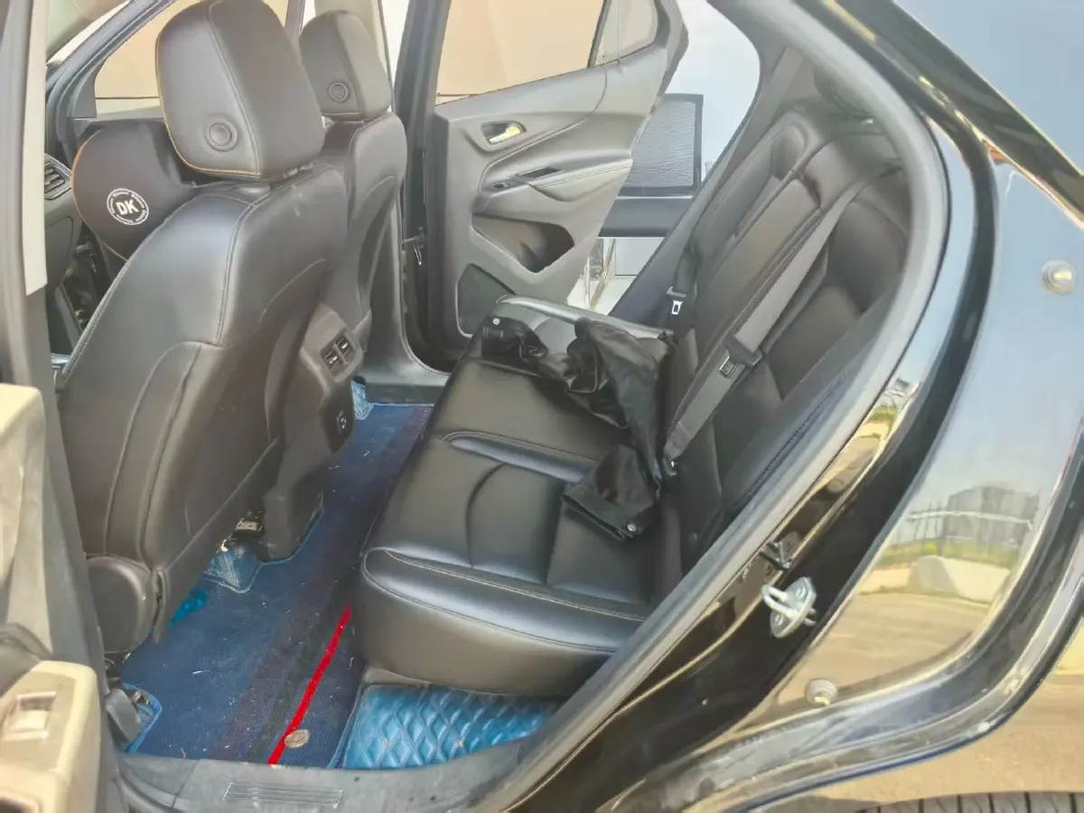 2021 Chevrolet Equinox 1.5T 169HP L4 6AT,autocango,china used car exporter,china ev exporter,chinese used car exporter,chinese used ev exporter