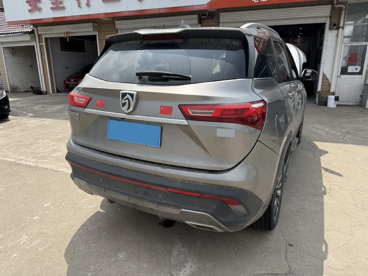 2018 BaoJun 530 1.5T 150HP L4 6DCT,autocango,china used car exporter,china ev exporter,chinese used car exporter,chinese used ev exporter