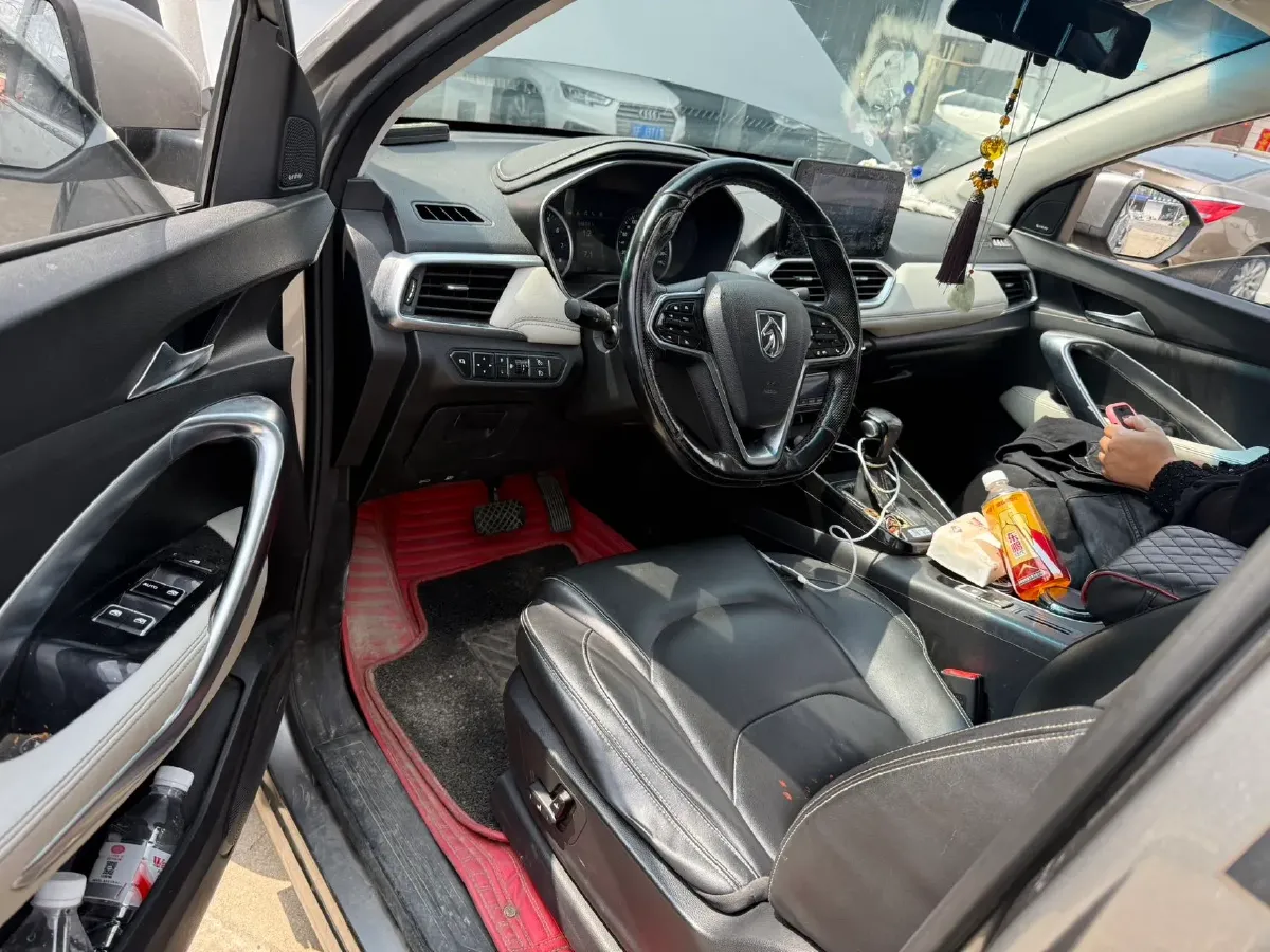 2018 BaoJun 530 1.5T 150HP L4 6DCT,autocango,china used car exporter,china ev exporter,chinese used car exporter,chinese used ev exporter