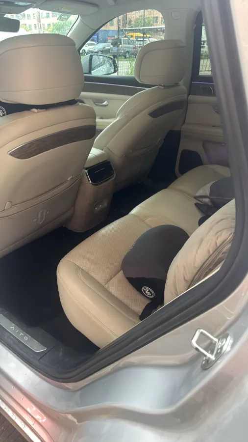 2022 JMC YuHu 7 2.0T 141HP L4 8AT,autocango,china used car exporter,china ev exporter,chinese used car exporter,chinese used ev exporter