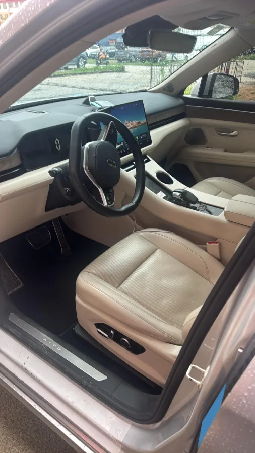 2022 JMC YuHu 7 2.0T 141HP L4 8AT,autocango,china used car exporter,china ev exporter,chinese used car exporter,chinese used ev exporter