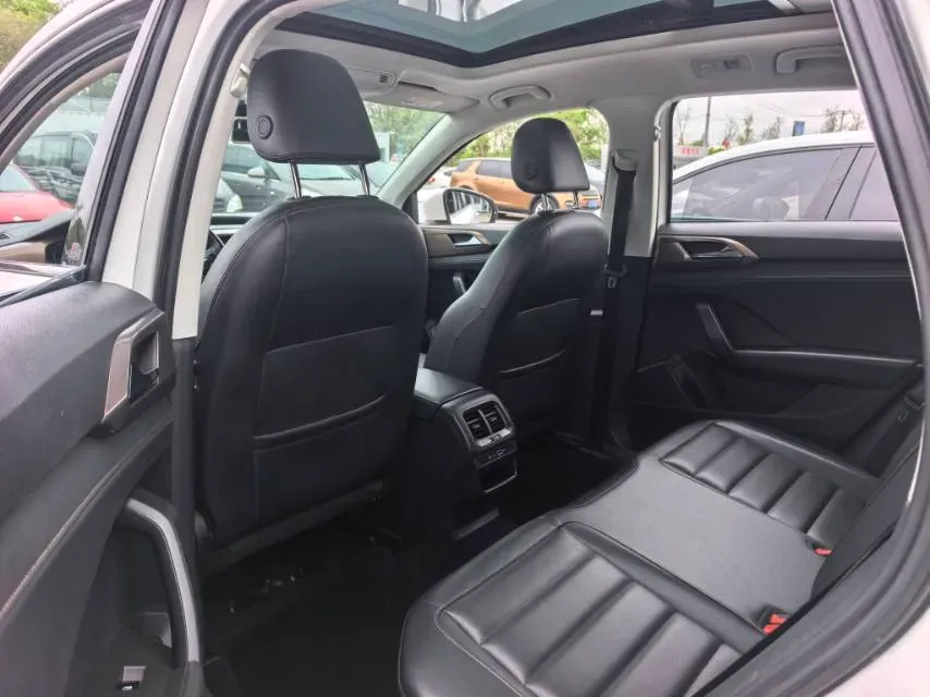 2021 Volkswagen Tharu 1.4T 150HP L4 7DCT,autocango,china used car exporter,china ev exporter,chinese used car exporter,chinese used ev exporter