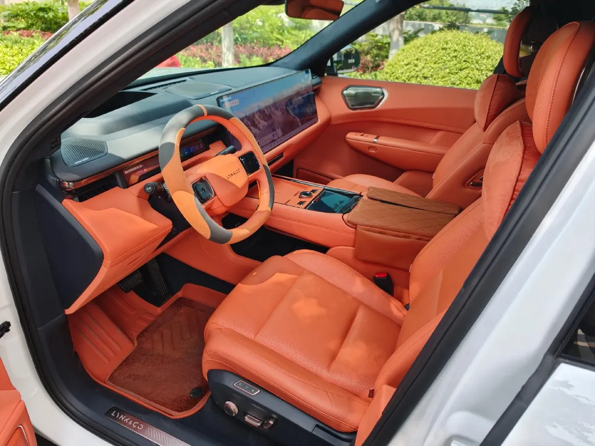 2025 LYNK&CO 900 1.5T 190HP L4 3DHT PHEV 43.3KWH,autocango,china used car exporter,china ev exporter,chinese used car exporter,chinese used ev exporter