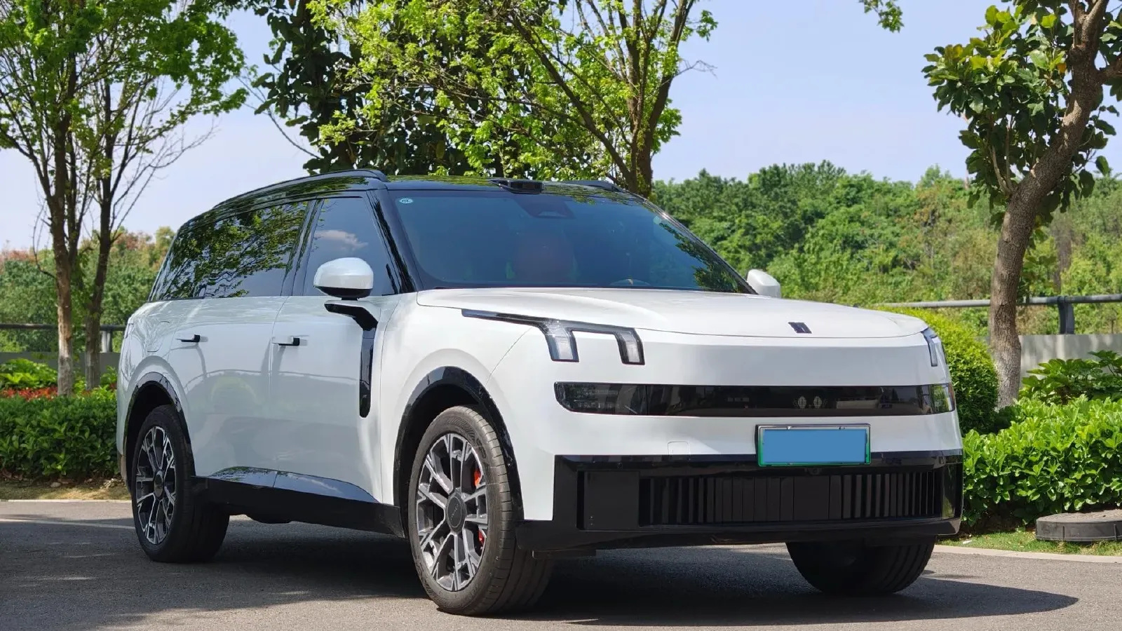 2025 LYNK&CO 900 1.5T 190HP L4 3DHT PHEV 43.3KWH,autocango,china used car exporter,china ev exporter,chinese used car exporter,chinese used ev exporter