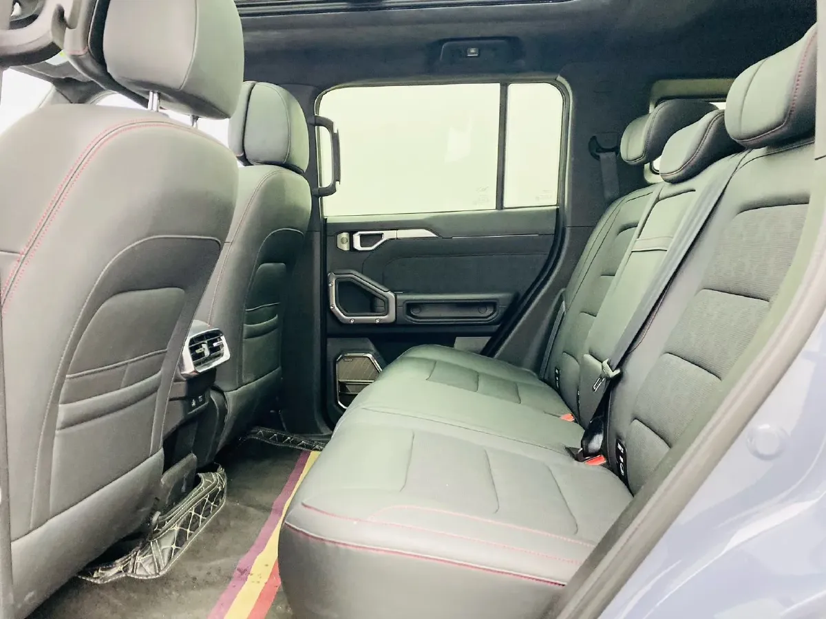 2023 Jetour Traveller 2.0T 254HP L4 7DCT,autocango,china used car exporter,china ev exporter,chinese used car exporter,chinese used ev exporter