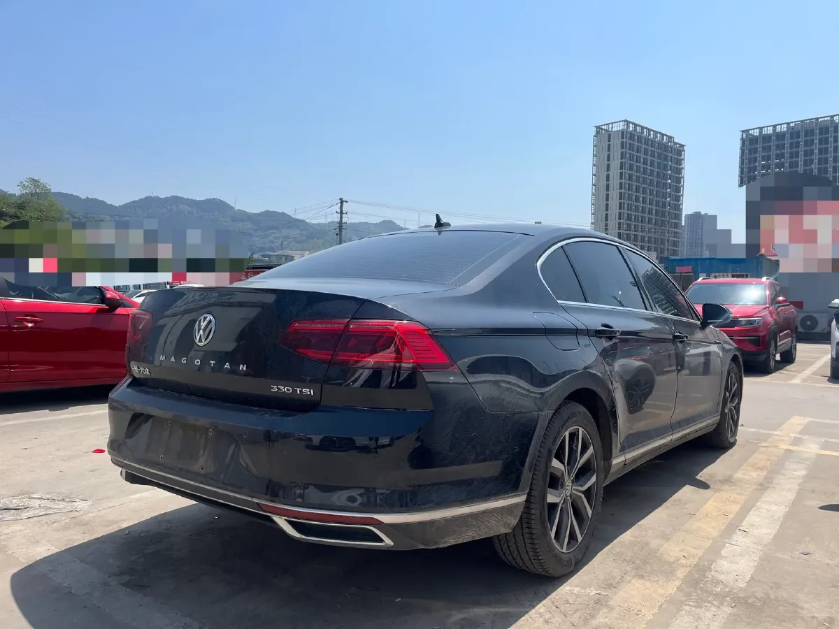 2020 Volkswagen Magotan 2.0T 186HP L4 7DCT,autocango,china used car exporter,china ev exporter,chinese used car exporter,chinese used ev exporter