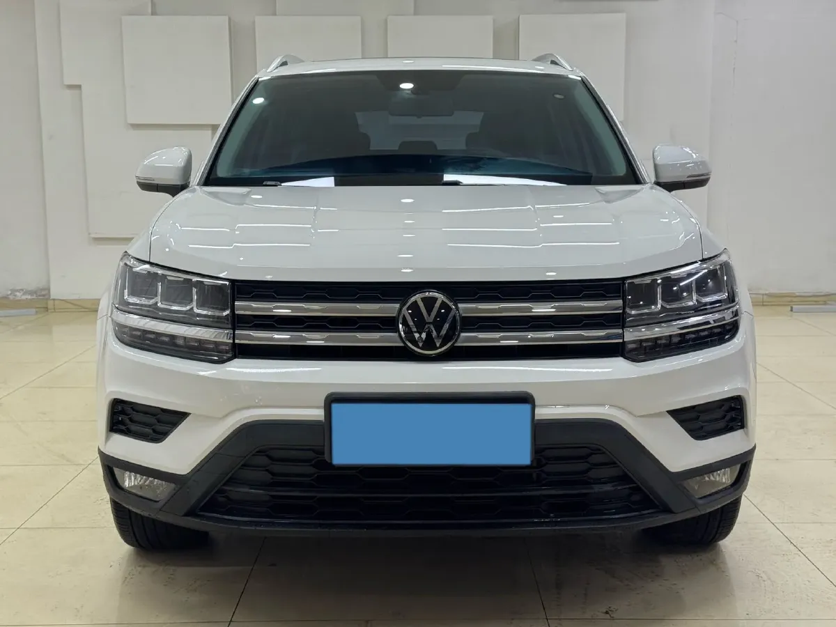 2022 Ford Transit 2.0T 202HP L4 6AT,autocango,china used car exporter,china ev exporter,chinese used car exporter,chinese used ev exporter