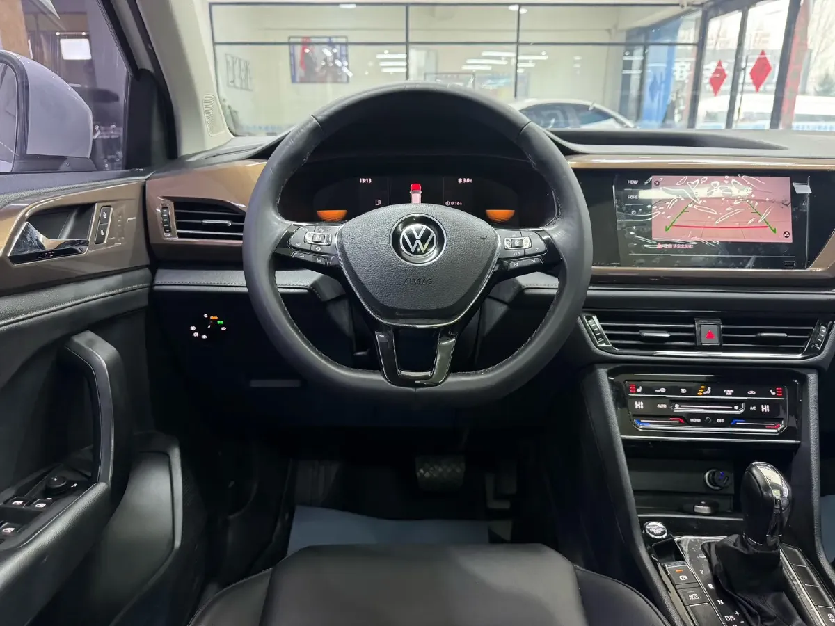 2022 Ford Transit 2.0T 202HP L4 6AT,autocango,china used car exporter,china ev exporter,chinese used car exporter,chinese used ev exporter