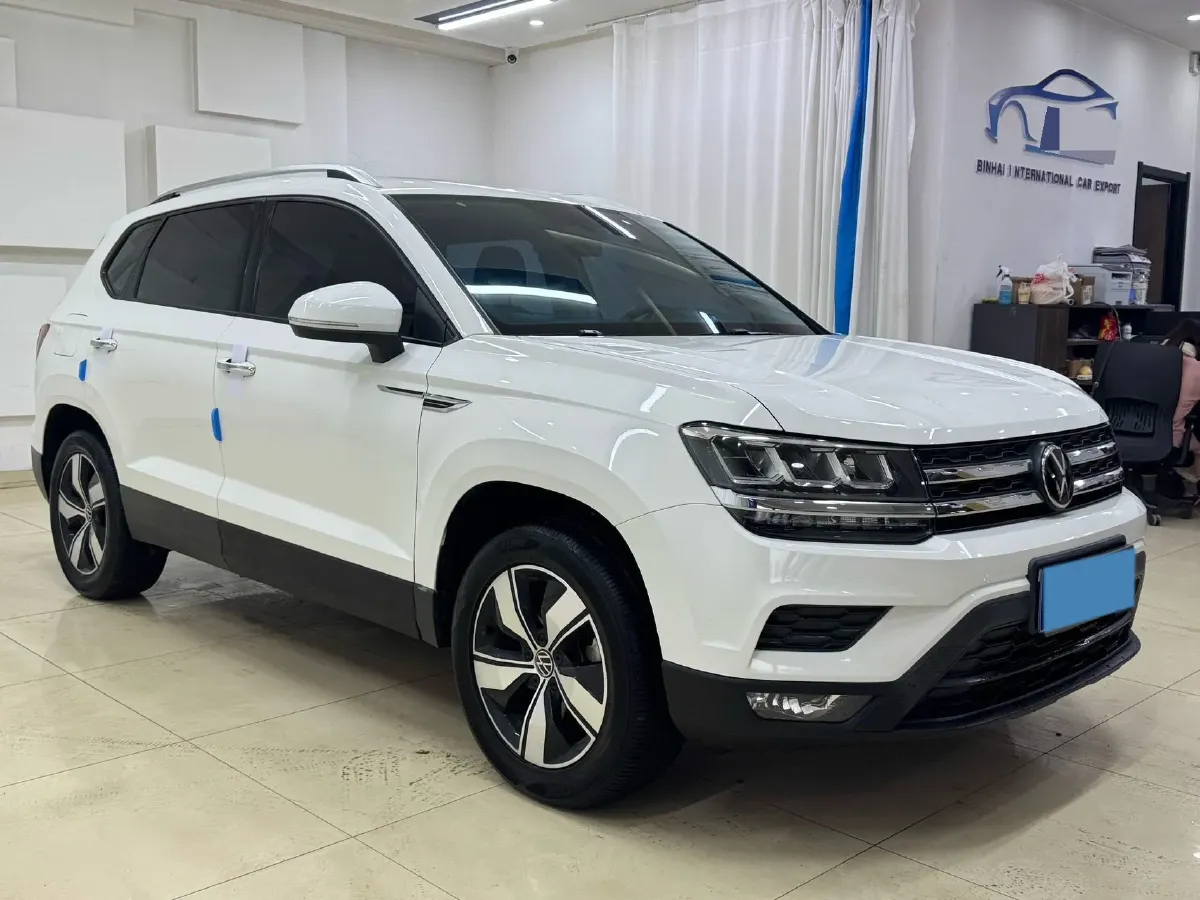 2022 Ford Transit 2.0T 202HP L4 6AT,autocango,china used car exporter,china ev exporter,chinese used car exporter,chinese used ev exporter