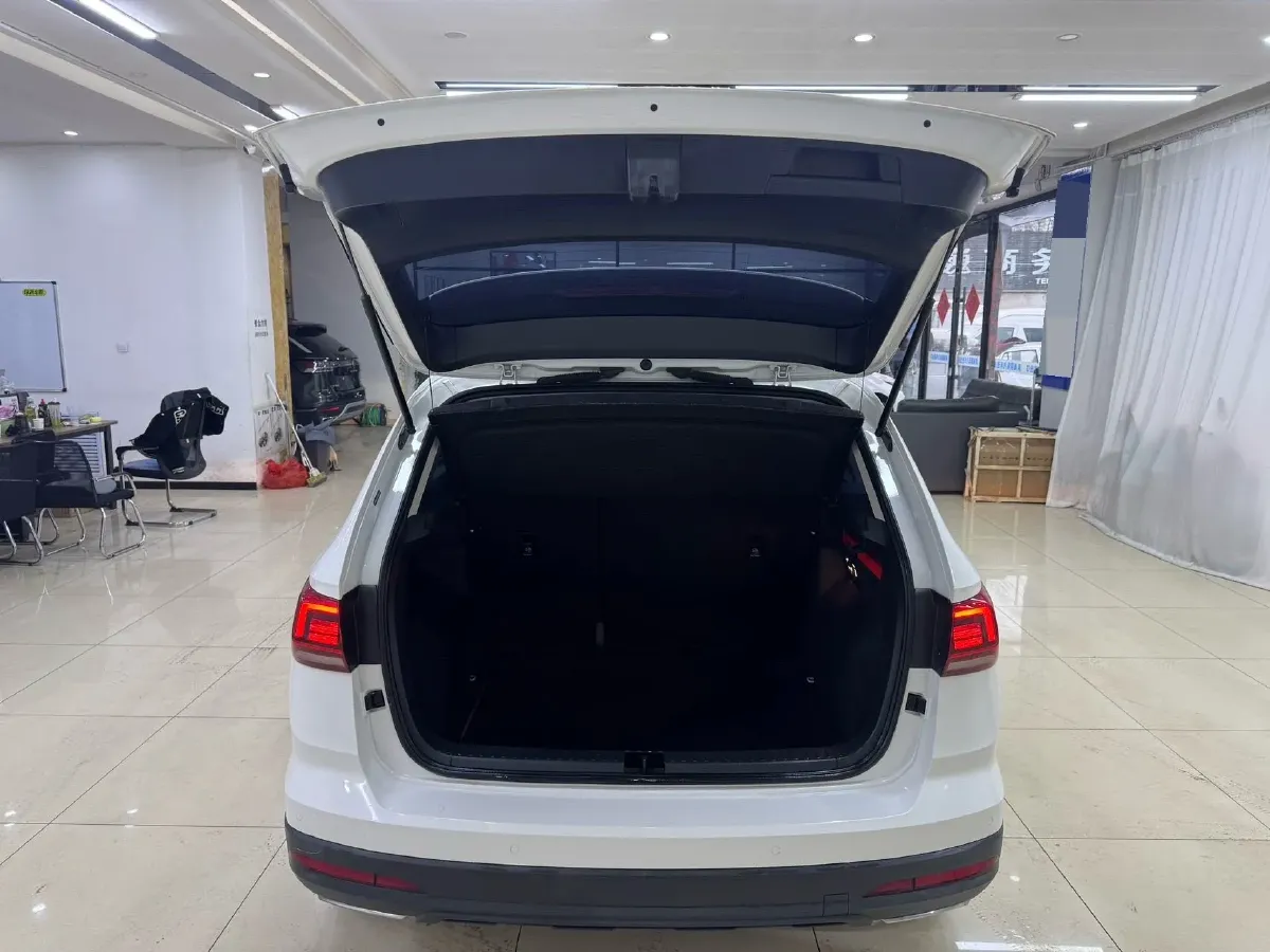 2022 Ford Transit 2.0T 202HP L4 6AT,autocango,china used car exporter,china ev exporter,chinese used car exporter,chinese used ev exporter