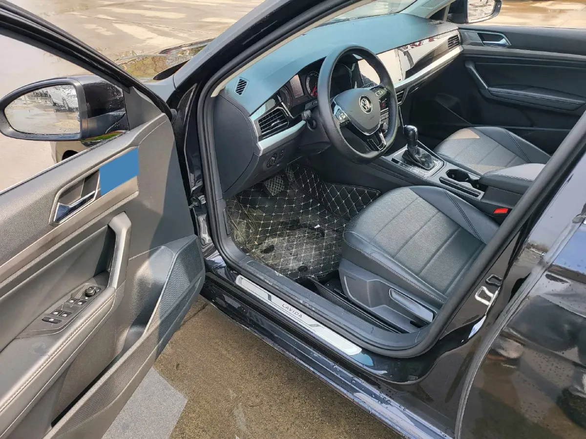 2021 Volkswagen Lavida 1.5L 113HP L4 6AT,autocango,china used car exporter,china ev exporter,chinese used car exporter,chinese used ev exporter