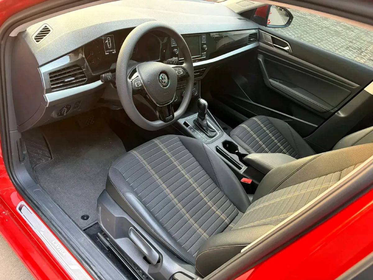 2018 Volkswagen Golf 1.4T 131HP L4 7DCT,autocango,china used car exporter,china ev exporter,chinese used car exporter,chinese used ev exporter