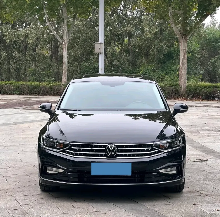 2023 Volkswagen Magotan 1.4T 150HP L4 7DCT,autocango,china used car exporter,china ev exporter,chinese used car exporter,chinese used ev exporter
