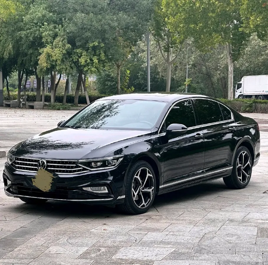 2023 Volkswagen Magotan 1.4T 150HP L4 7DCT,autocango,china used car exporter,china ev exporter,chinese used car exporter,chinese used ev exporter