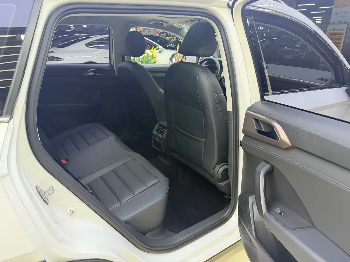 2021 Volkswagen Tharu 1.4T 150HP L4 7DCT,autocango,china used car exporter,china ev exporter,chinese used car exporter,chinese used ev exporter