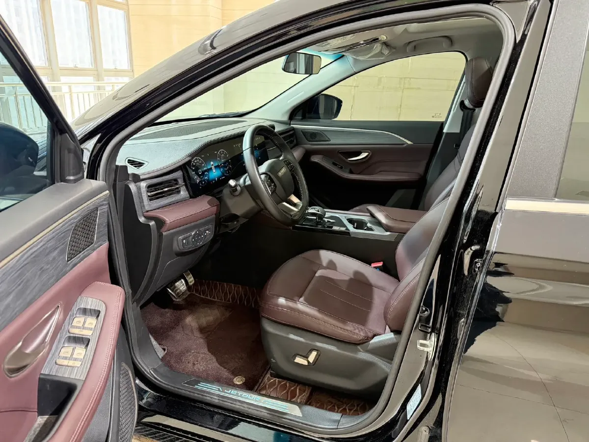 2024 Jetour X90 Plus 1.6T 197HP L4 7DCT,autocango,china used car exporter,china ev exporter,chinese used car exporter,chinese used ev exporter