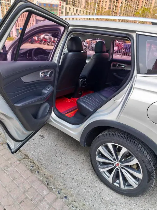 2019 Roewe RX5 MAX 1.5T 173HP L4 6AT,autocango,china used car exporter,china ev exporter,chinese used car exporter,chinese used ev exporter