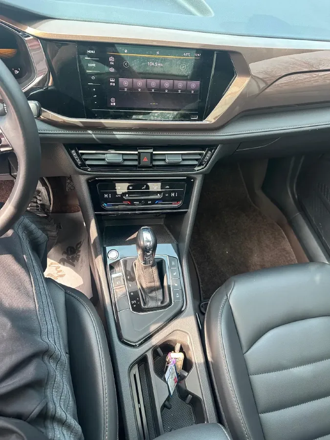 2022 Volkswagen Tharu 1.4T 150HP L4 7DCT,autocango,china used car exporter,china ev exporter,chinese used car exporter,chinese used ev exporter