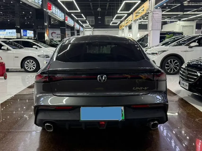 2023 ChangAn UNI-V iDD 1.5T 170HP L4 6TCT PHEV 18.4KWH,autocango,china used car exporter,china ev exporter,chinese used car exporter,chinese used ev exporter