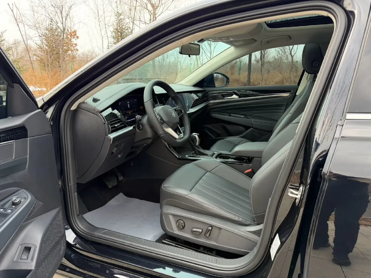 2022 Volkswagen Lamando 1.4T 150HP L4 7DCT,autocango,china used car exporter,china ev exporter,chinese used car exporter,chinese used ev exporter