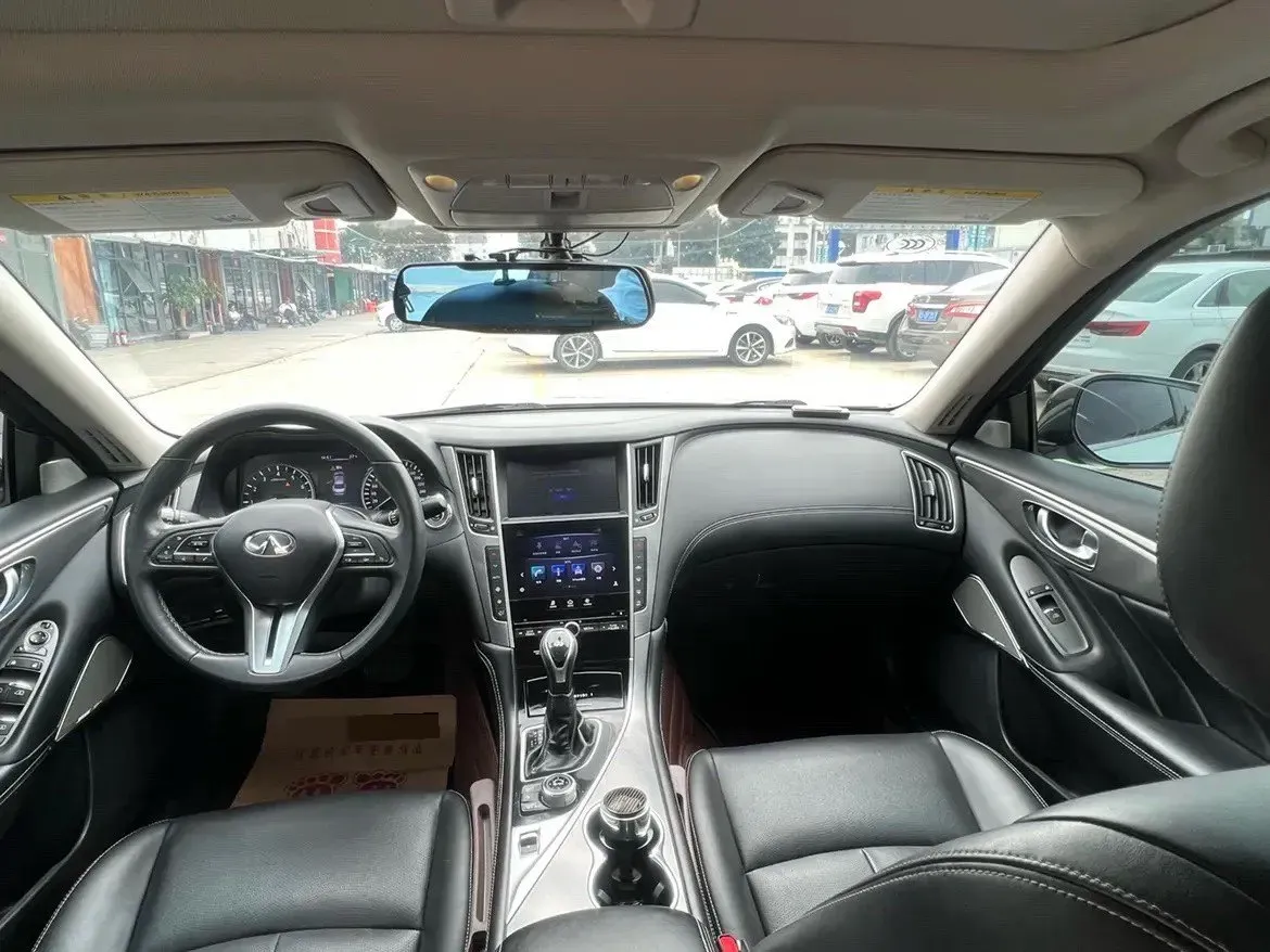 2018 Jeep Grand Commander 2.0T 265HP L4 9AT,autocango,china used car exporter,china ev exporter,chinese used car exporter,chinese used ev exporter