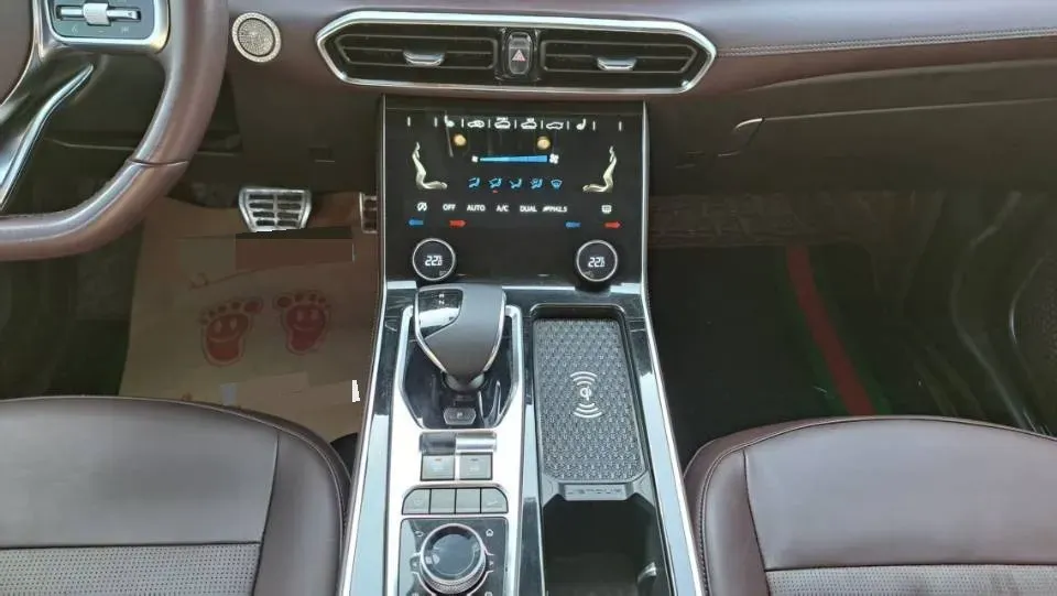 2022 Jetour X90 2.0T 254HP L4 7DCT,autocango,china used car exporter,china ev exporter,chinese used car exporter,chinese used ev exporter