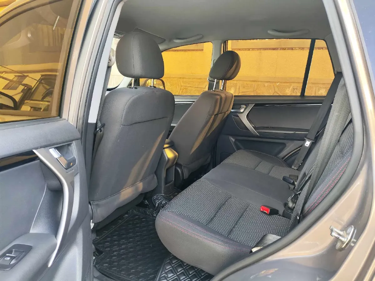 2018 Chery Tiggo 3 1.6L 126HP L4 5MT,autocango,china used car exporter,china ev exporter,chinese used car exporter,chinese used ev exporter