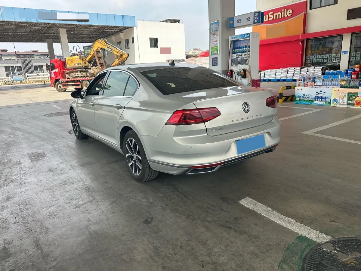 2020 Volkswagen Magotan 2.0T 186HP L4 7DCT,autocango,china used car exporter,china ev exporter,chinese used car exporter,chinese used ev exporter