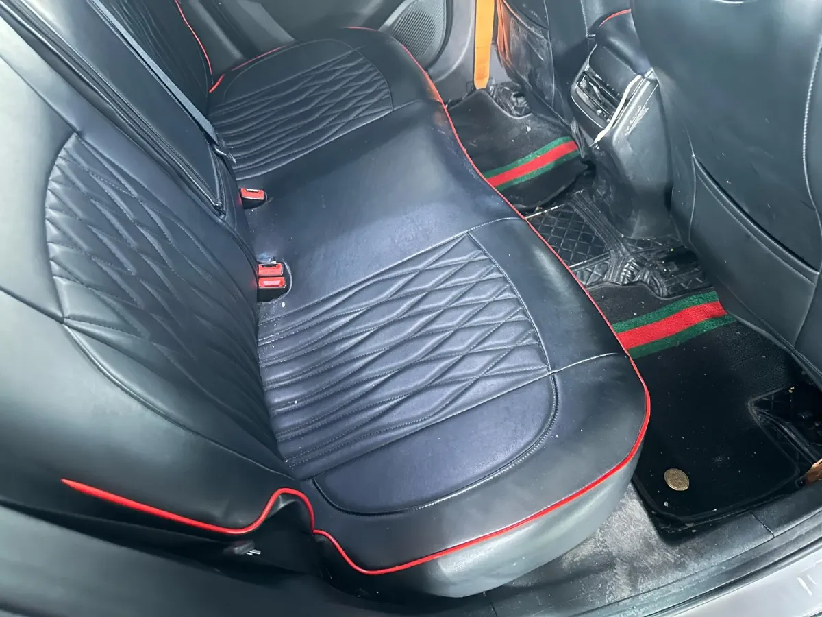 2022 ChangAn UNI-T 1.5T 188HP L4 7DCT,autocango,china used car exporter,china ev exporter,chinese used car exporter,chinese used ev exporter