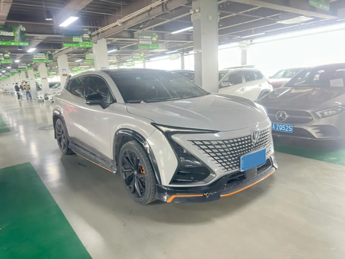 2022 ChangAn UNI-T 1.5T 188HP L4 7DCT,autocango,china used car exporter,china ev exporter,chinese used car exporter,chinese used ev exporter
