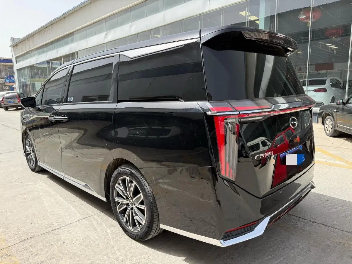 2024 GAC Trumpchi M8 2.0T 252HP L4 8AT,autocango,china used car exporter,china ev exporter,chinese used car exporter,chinese used ev exporter