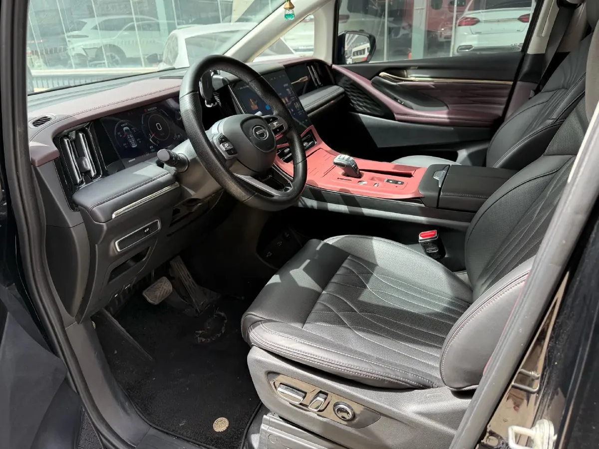 2024 GAC Trumpchi M8 2.0T 252HP L4 8AT,autocango,china used car exporter,china ev exporter,chinese used car exporter,chinese used ev exporter