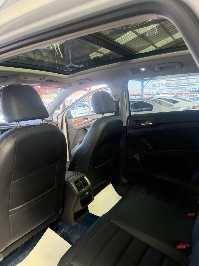 2021 Volkswagen Tharu 1.4T 150HP L4 7DCT,autocango,china used car exporter,china ev exporter,chinese used car exporter,chinese used ev exporter