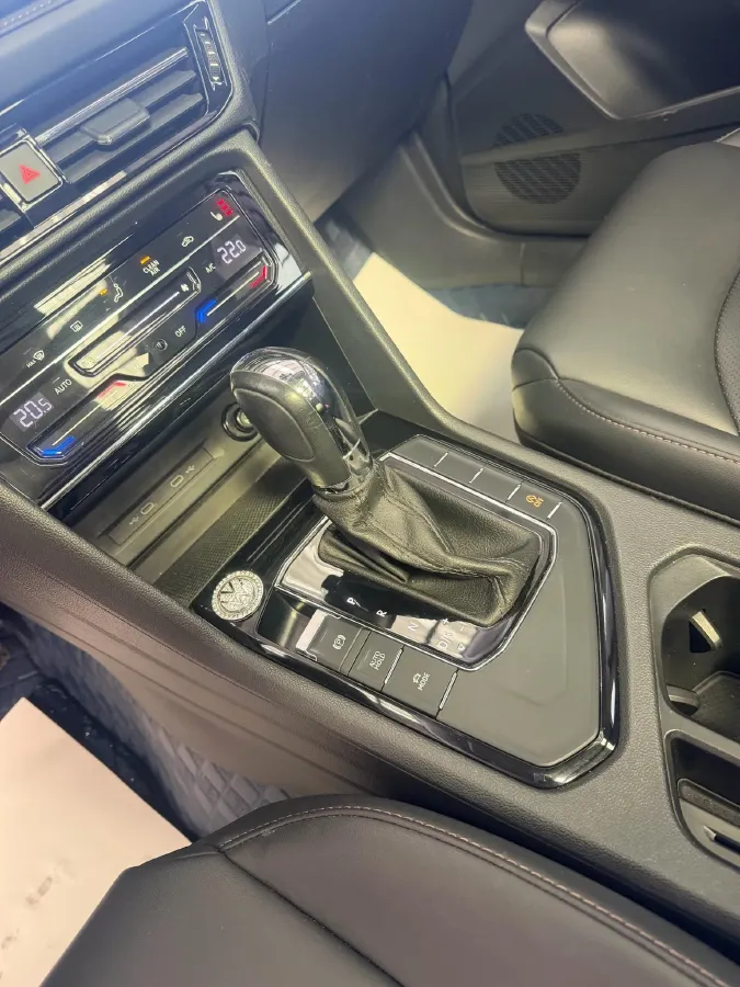 2021 Volkswagen Tharu 1.4T 150HP L4 7DCT,autocango,china used car exporter,china ev exporter,chinese used car exporter,chinese used ev exporter