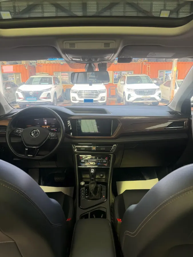 2021 Volkswagen Tharu 1.4T 150HP L4 7DCT,autocango,china used car exporter,china ev exporter,chinese used car exporter,chinese used ev exporter