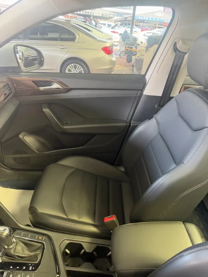 2021 Volkswagen Tharu 1.4T 150HP L4 7DCT,autocango,china used car exporter,china ev exporter,chinese used car exporter,chinese used ev exporter