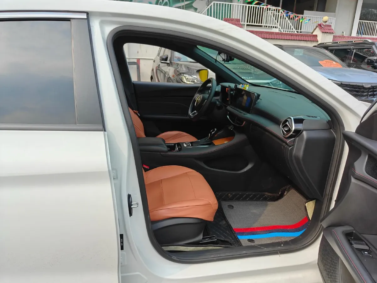 2025 MG 5 1.5L 129HP L4 CVT,autocango,china used car exporter,china ev exporter,chinese used car exporter,chinese used ev exporter