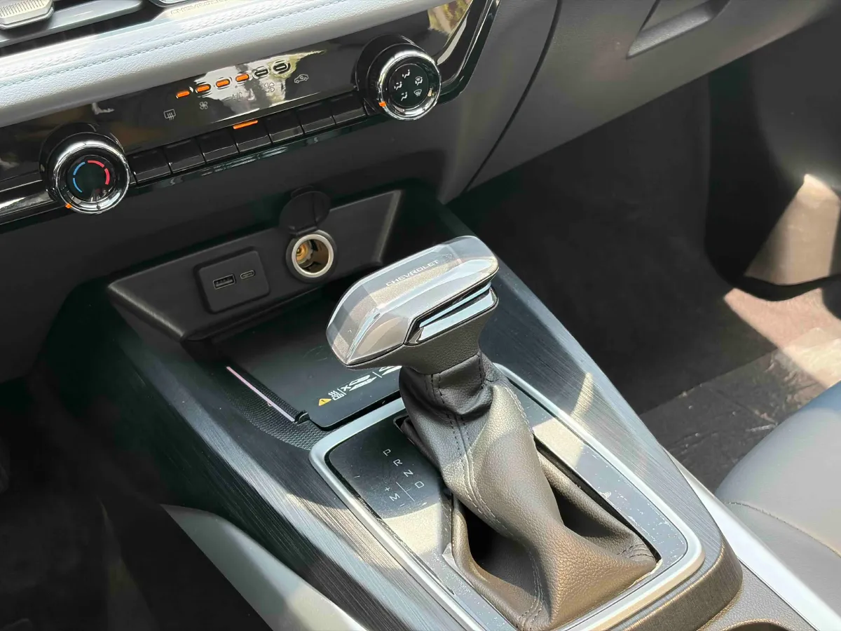 2023 Chevrolet Monza 1.5L 113HP L4 6DCT,autocango,china used car exporter,china ev exporter,chinese used car exporter,chinese used ev exporter