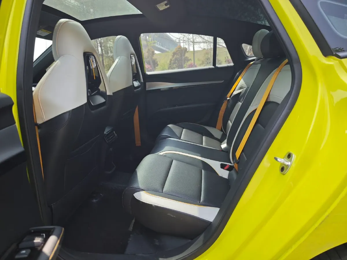 2022 MG 5 Scorpio 1.5T 181HP L4 7DCT,autocango,china used car exporter,china ev exporter,chinese used car exporter,chinese used ev exporter